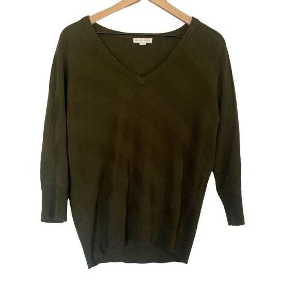 New York & Company Small Green Sweater Dolman V Neck Dark Forest 3/4 Sleeve